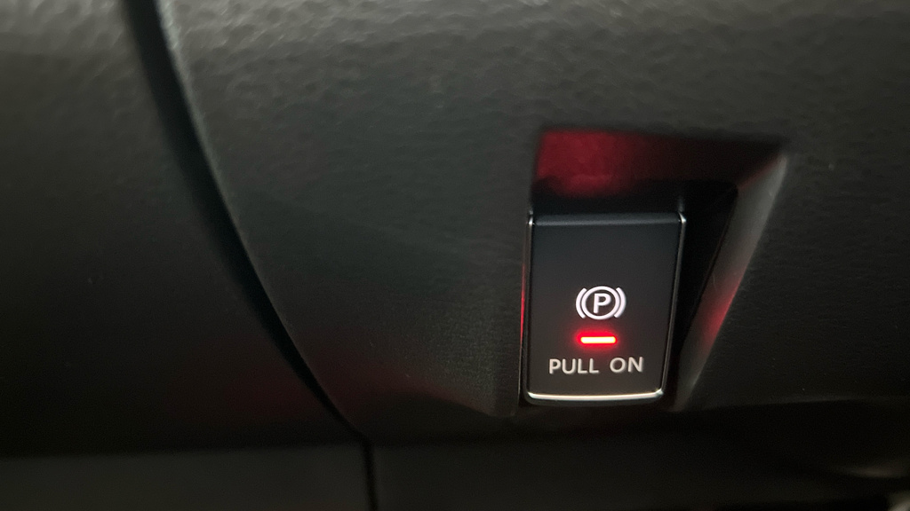Nissan Ariya Evolve Black #28