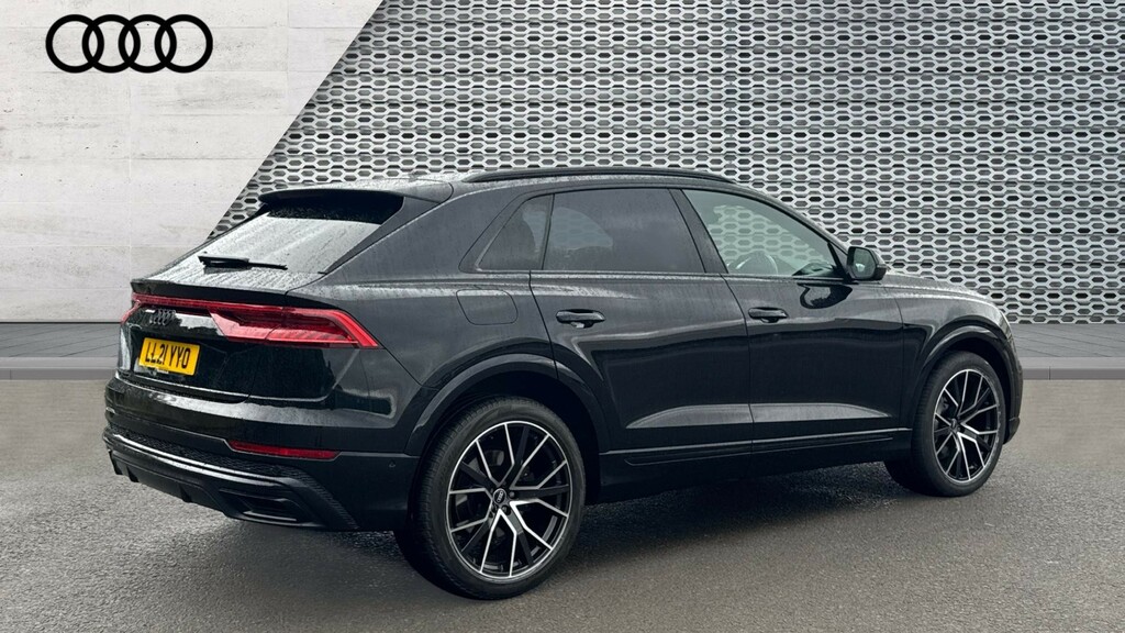 Audi Q8 3L Black Edition Black #8