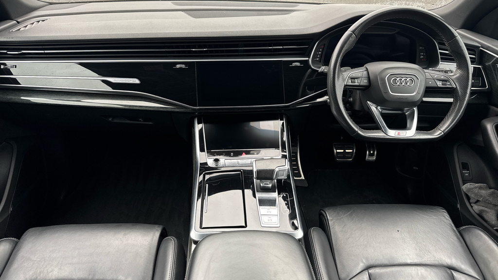 Audi Q8 3L Black Edition Black #12