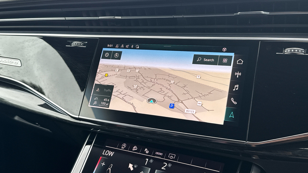 Audi Q8 3L Black Edition Black #25