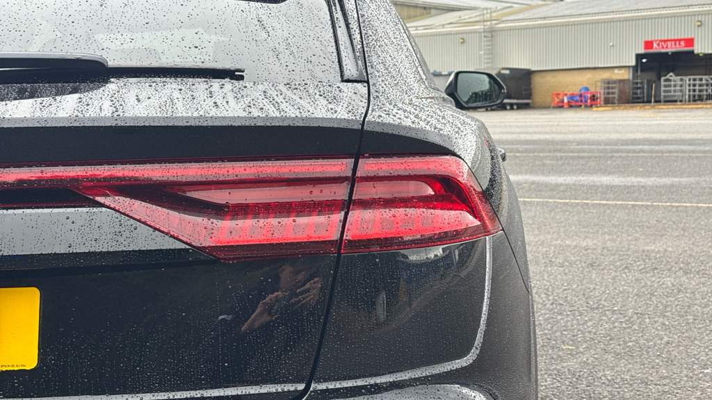 Audi Q8 3L Black Edition Black #33