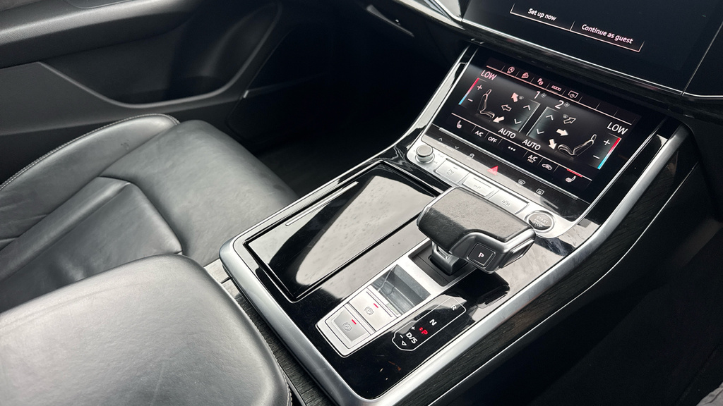 Audi Q8 3L Black Edition Black #19
