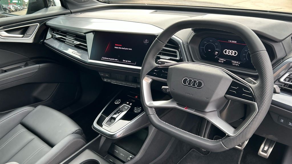 Audi Q4 E Tron Q4 210Kw 45 82Kwh Black Edition MV26EYJ Grey #6