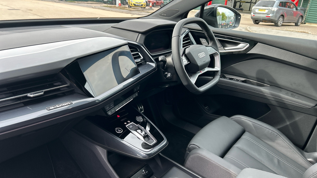 Audi Q4 E Tron Q4 210Kw 45 82Kwh Black Edition MV26EYJ Grey #2