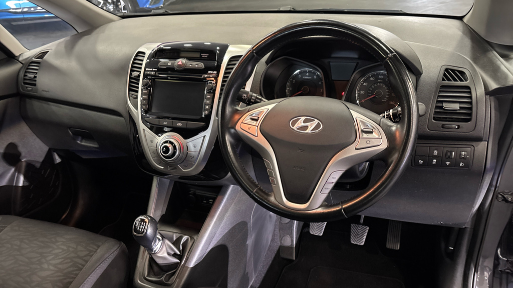 Hyundai Ix20 Se Nav Blue #9