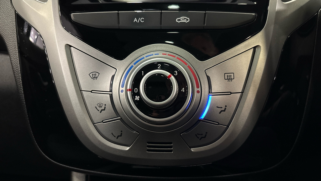 Hyundai Ix20 Se Nav Blue #33