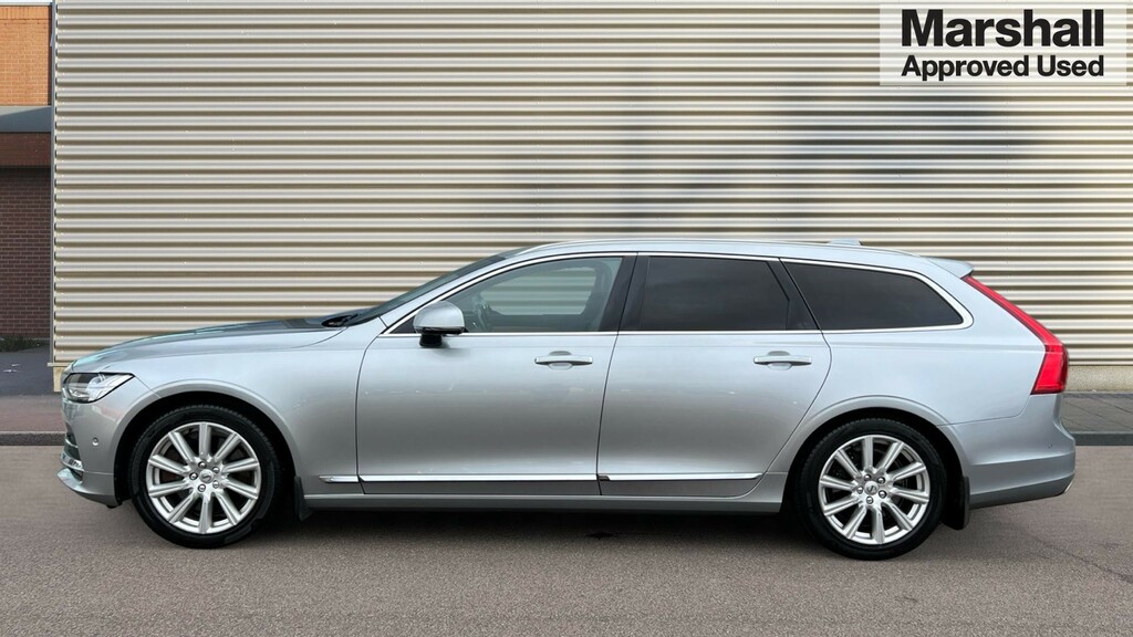 Volvo V90 2.0L D4 Momentum 188 Bhp White #6
