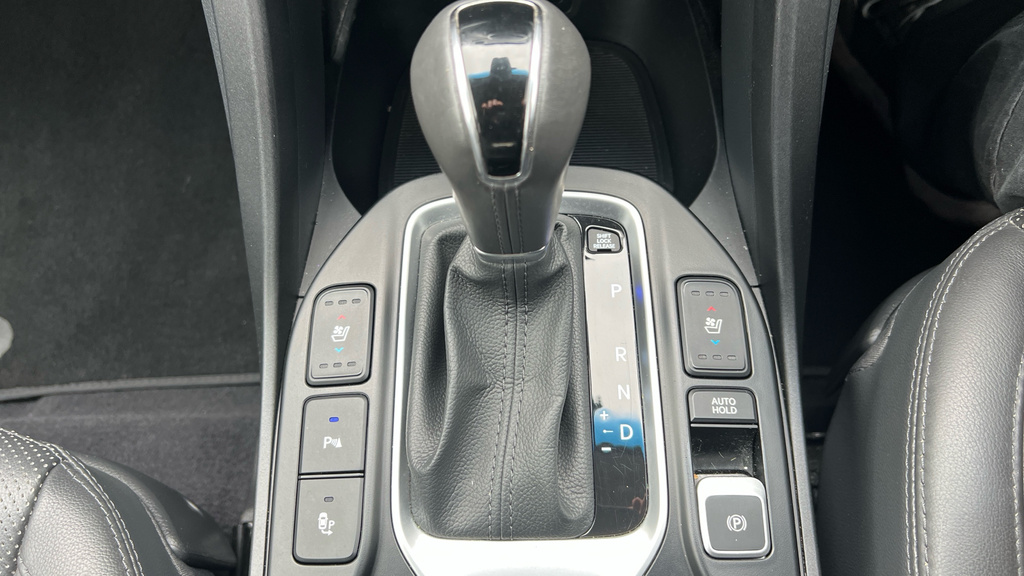 Hyundai Santa Fe Automatic Grey #27