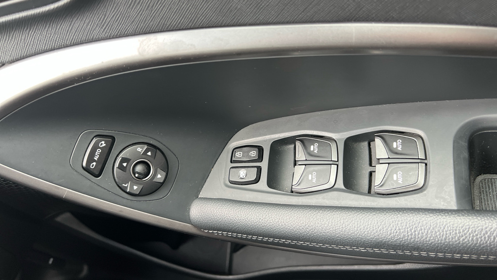 Hyundai Santa Fe Automatic Grey #28