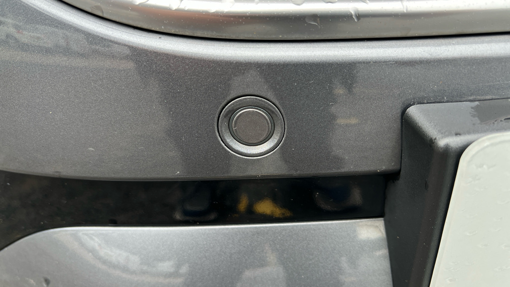 Hyundai Santa Fe Automatic Grey #40