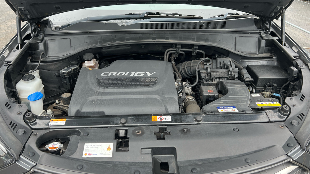 Hyundai Santa Fe Automatic Grey #16