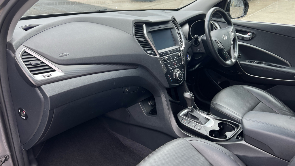Hyundai Santa Fe Automatic Grey #10