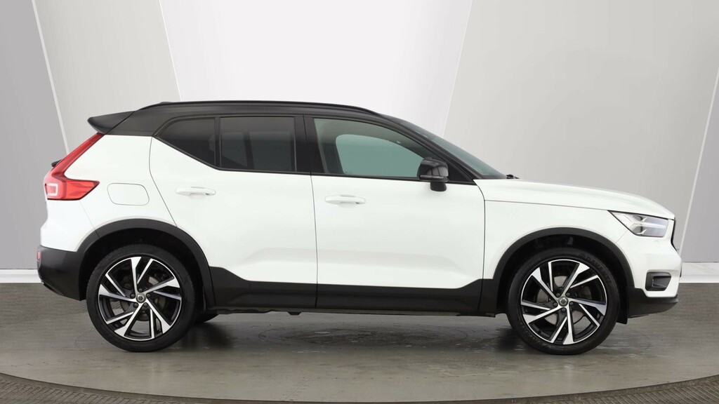 Volvo XC40 Xc40 2.0 B4p R Design Pro White #2