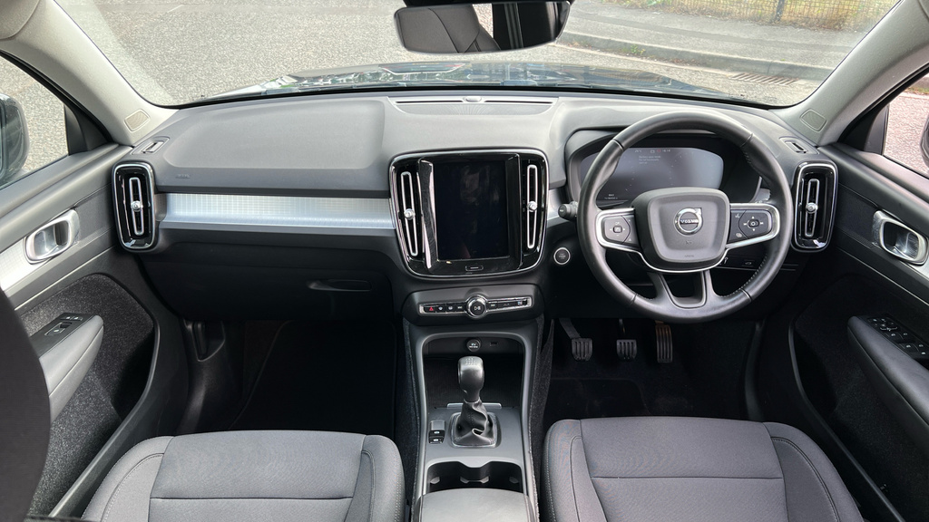 Volvo XC40 Xc40 1.5 T3 163 Momentum Black #5