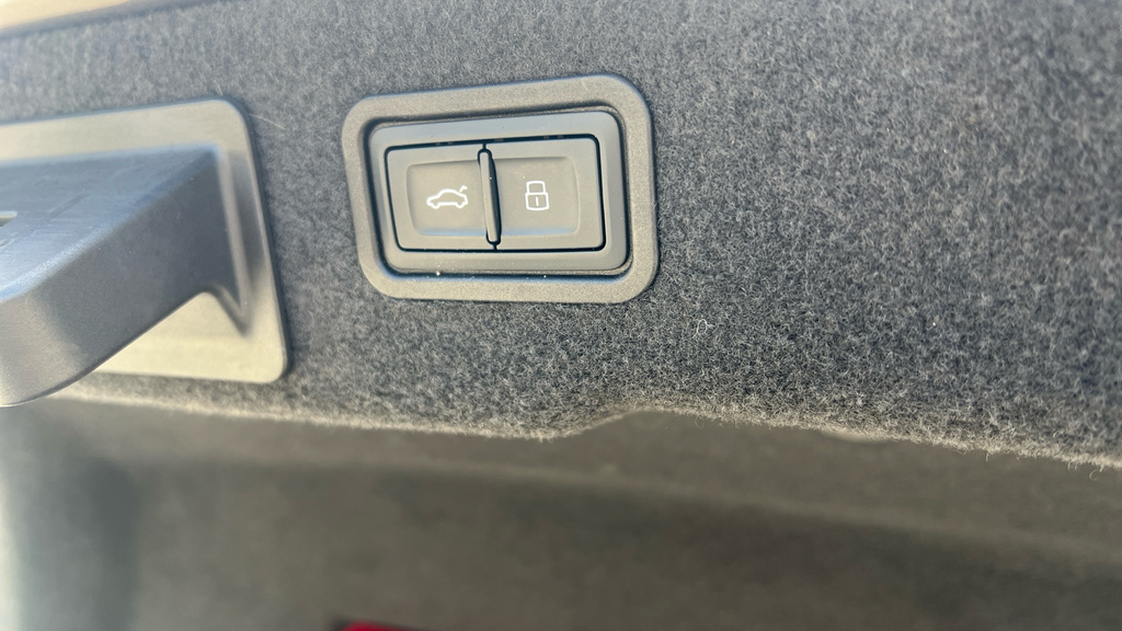 Audi A8 A8 55 Tfsi Quattro Blue #27