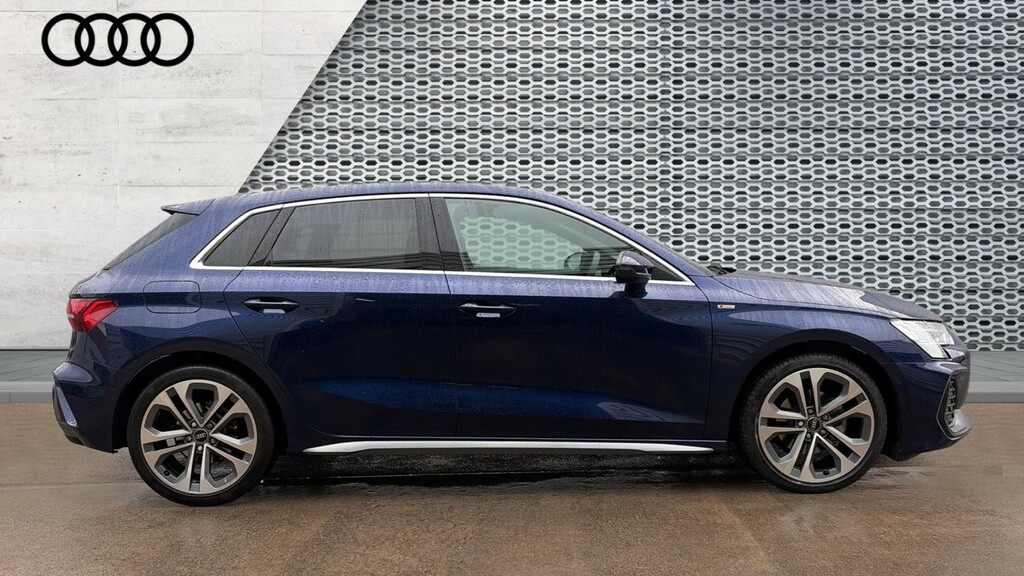 Audi A3 A3 30 Tfsi S Line S Tronic LY25RUJ Blue #4