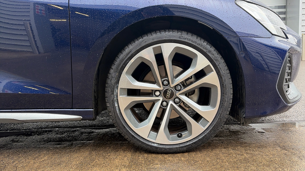 Audi A3 A3 30 Tfsi S Line S Tronic LY25RUJ Blue #5