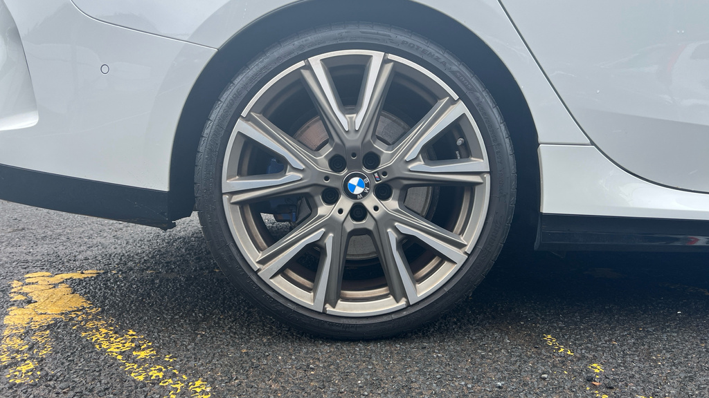 BMW 2 Series Luxury Black #19