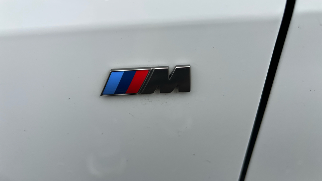 BMW 2 Series Luxury Black #34