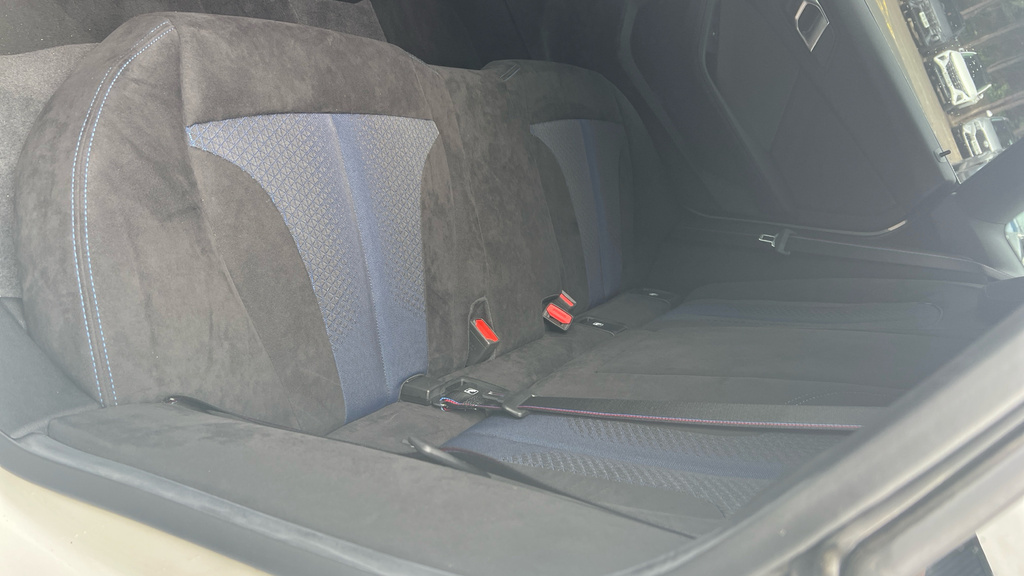 BMW 2 Series Luxury Black #14