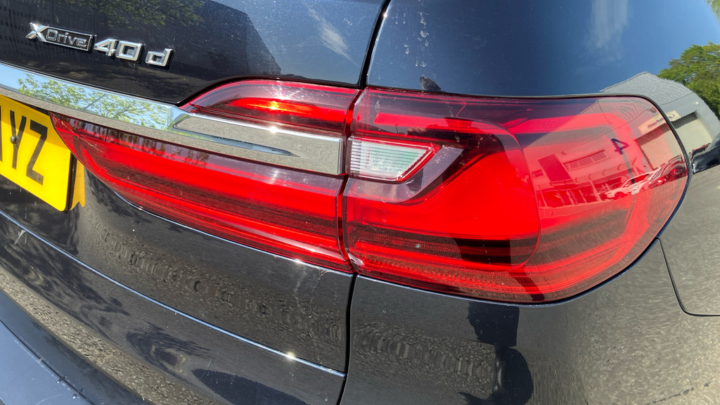 BMW X7 X7 M50d Black #29