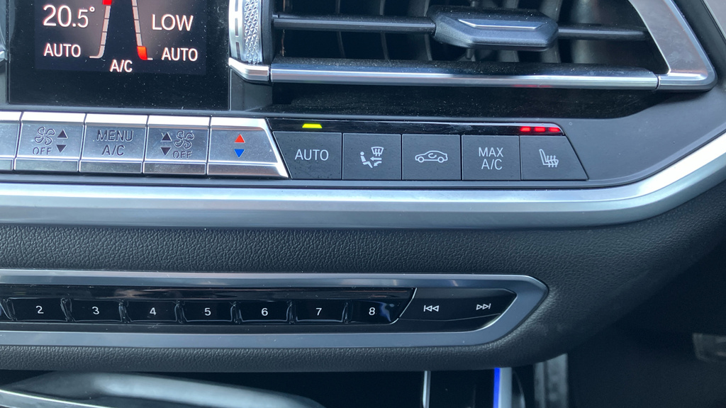 BMW X7 X7 M50d Black #47