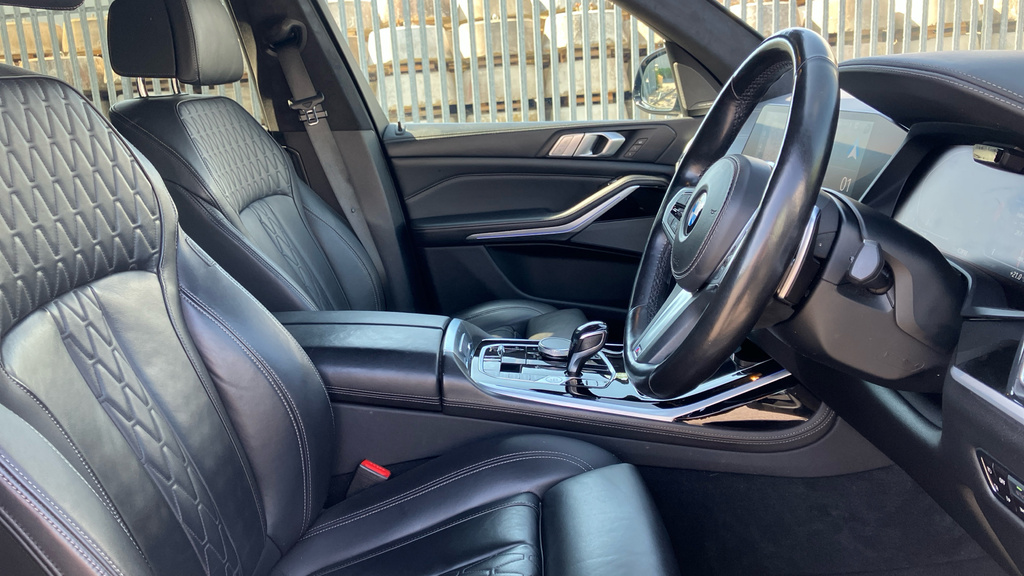 BMW X7 X7 M50d Black #11