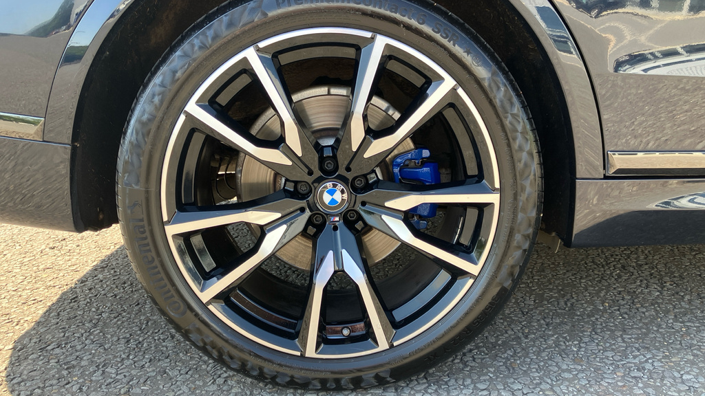 BMW X7 X7 M50d Black #26