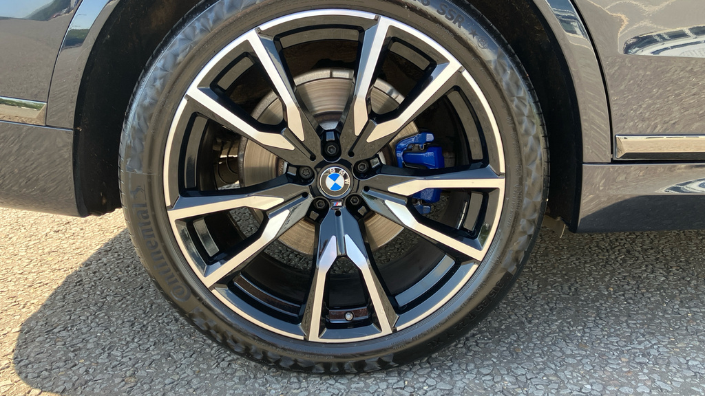 BMW X7 X7 M50d Black #25