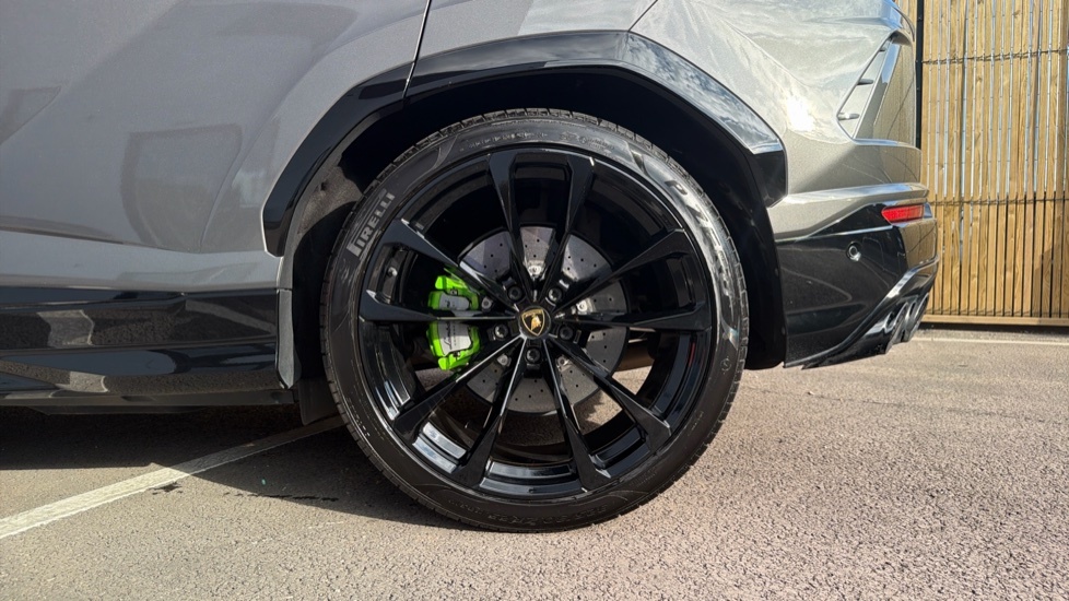 Lamborghini Urus 4.0T Fsi V8 #18