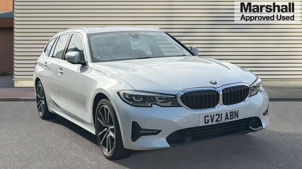 BMW 3 Series 3 Series 320I Sport Step White
