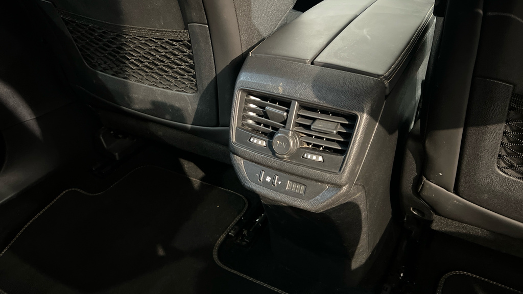 Peugeot 5008 Active Green #41