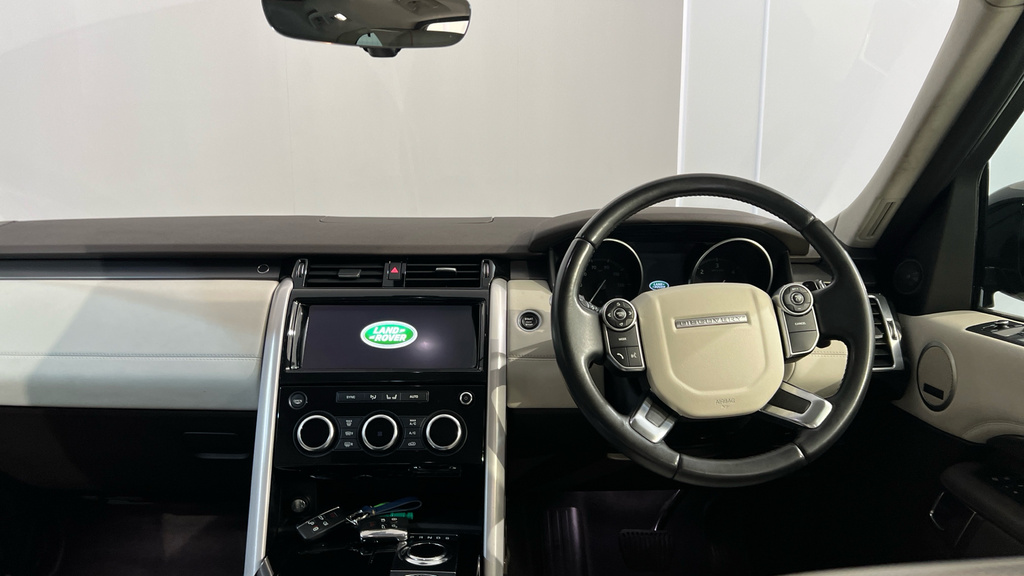 Land Rover Discovery Td4 Se Tech White #11