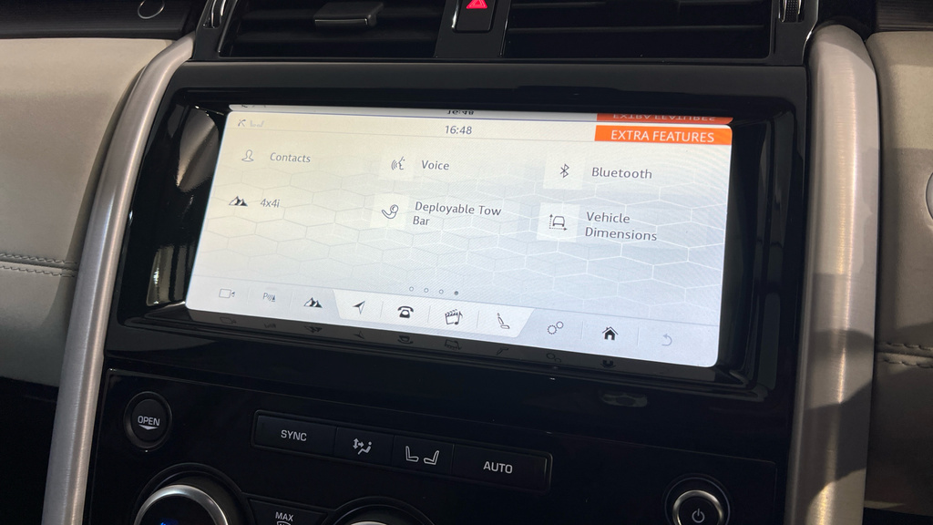 Land Rover Discovery Td4 Se Tech White #22