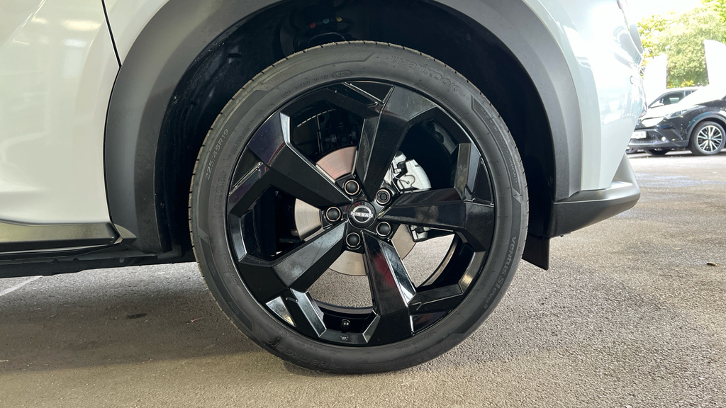Nissan Juke 0.0L Grey #24