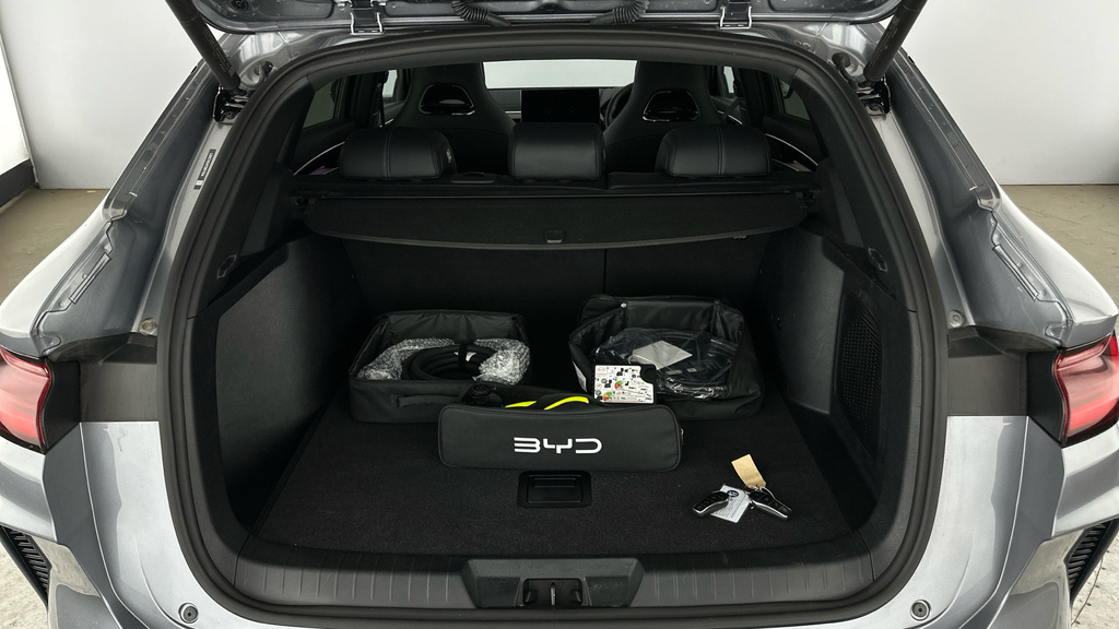 Byd Seal U 1.5 Dm-i Boost Black #14