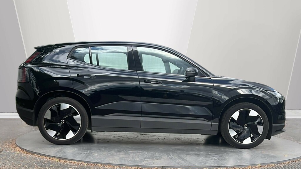 Volvo EX30 Ex30 200Kw Sm Extended Range Plus 69Kwh Black #3