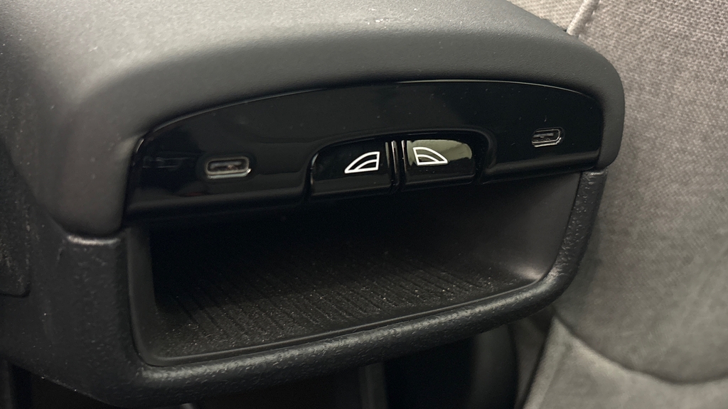 Volvo EX30 Ultra Black #17