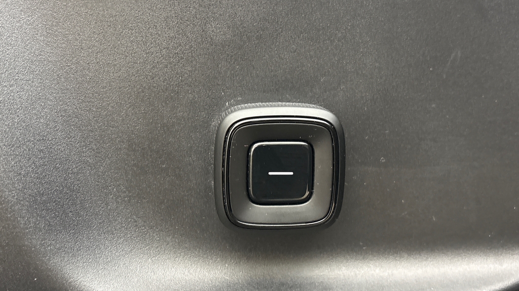Volvo EX30 Ultra Black #28
