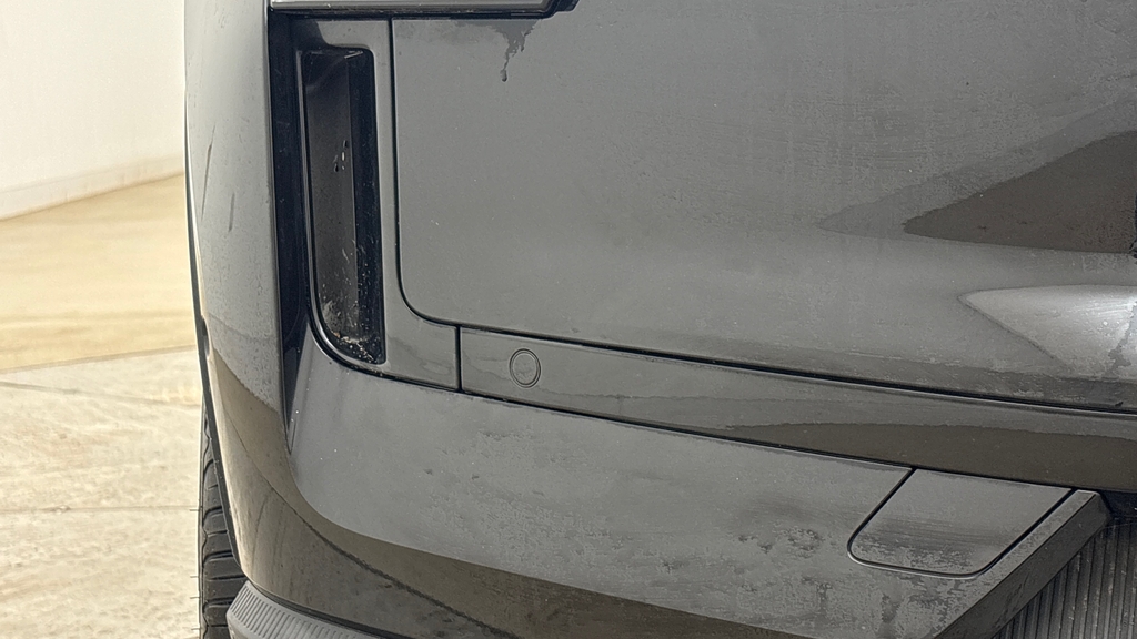 Volvo EX30 Ultra Black #23