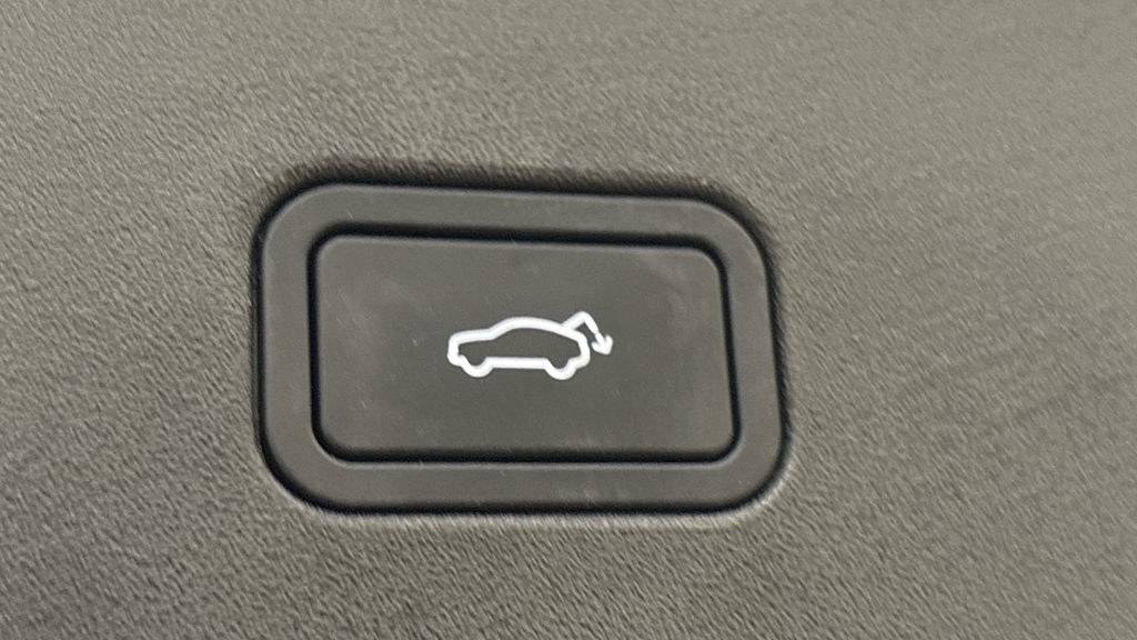 Volvo EX30 Ultra Black #19