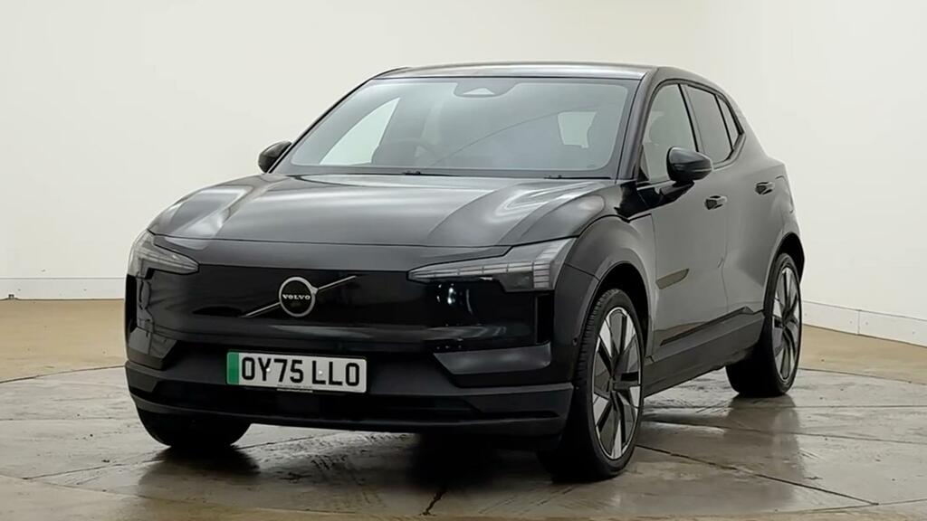 Volvo EX30 Ultra Black #7