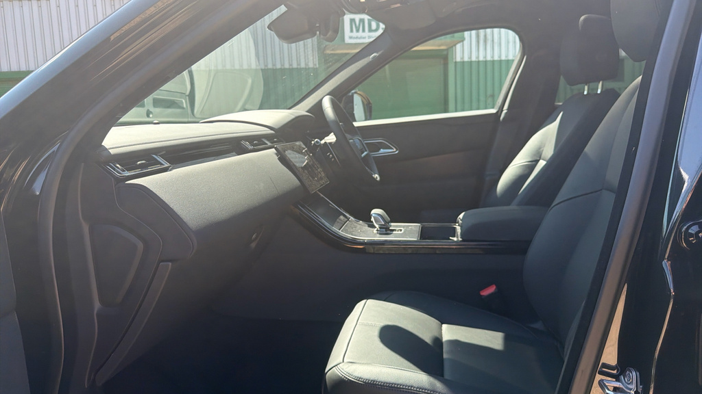 Land Rover Range Rover Velar Range Rover Velar 2.0 D200 Mhev Dynamic Se Aut Black #3