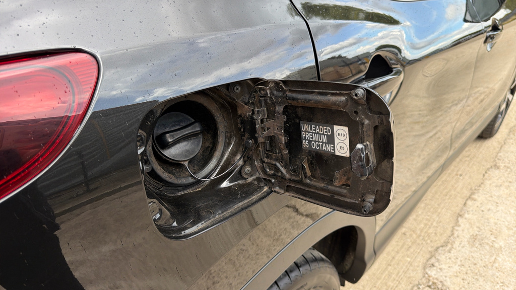 Nissan Qashqai Dig-t Tekna Plus Black #25