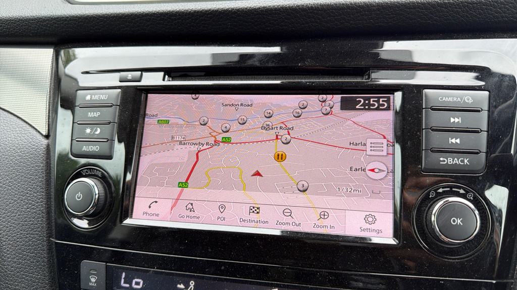 Nissan Qashqai Dig-t Tekna Plus Black #48