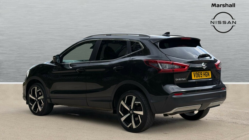 Nissan Qashqai Qashqai 1.3 Dig-t Tekna Black #2