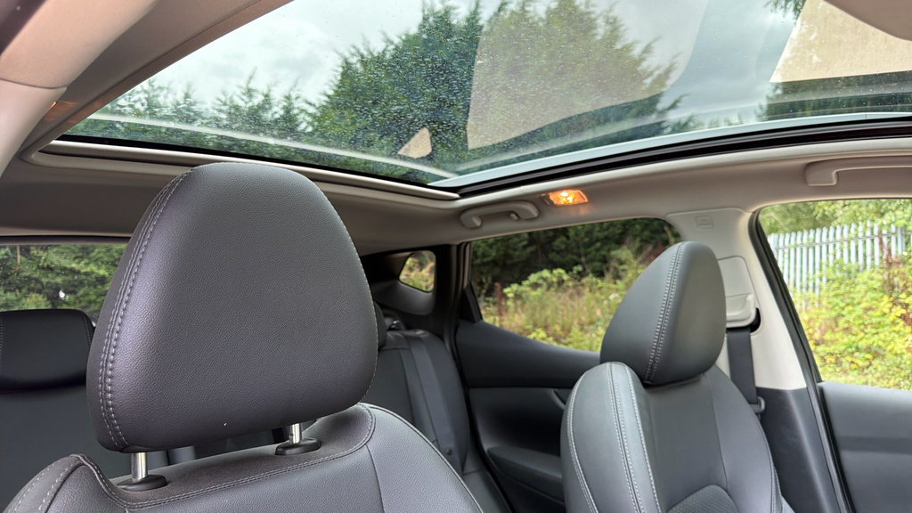 Nissan Qashqai Dig-t Tekna Plus Black #33