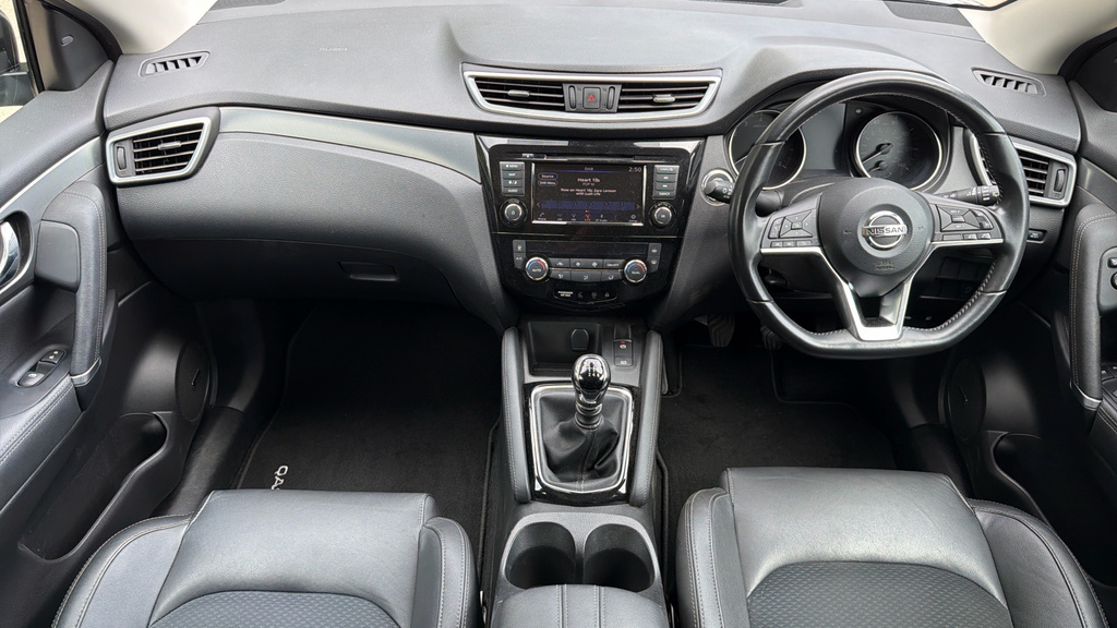 Nissan Qashqai Dig-t Tekna Plus Black #8