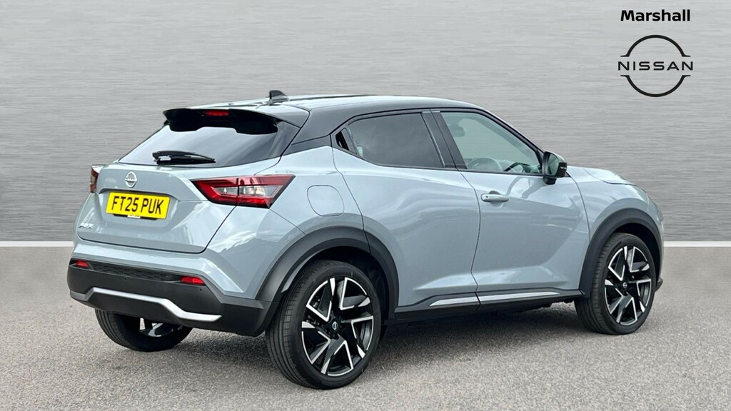Nissan Juke Tekna Blue #11