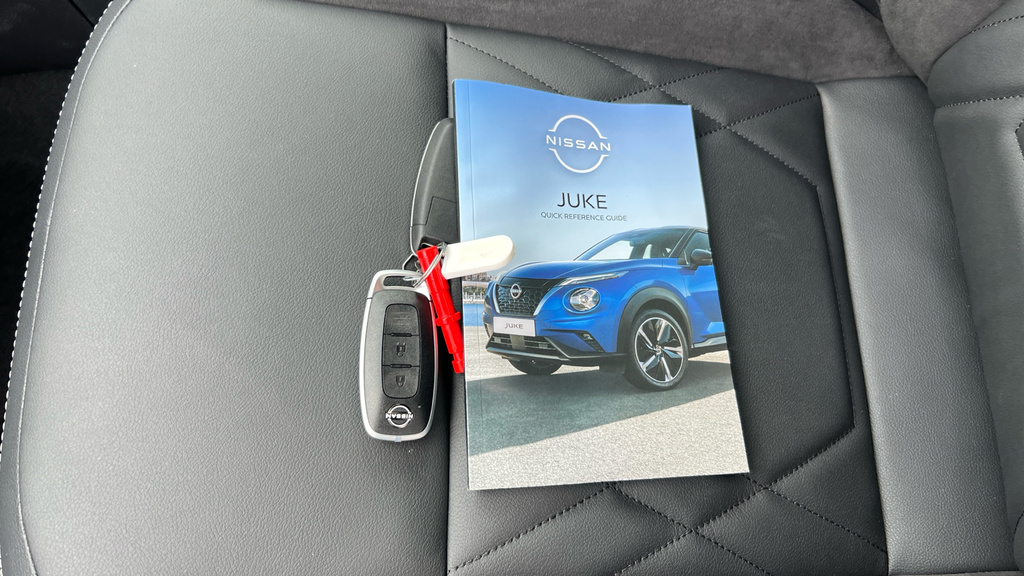 Nissan Juke Tekna Blue #18
